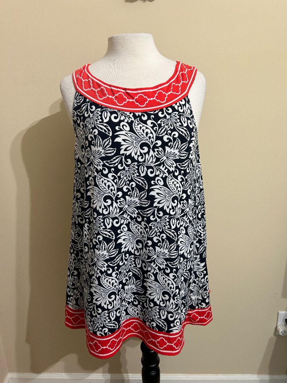 Max Studio Medium Navy Red Floral Geometric Sleeveless Shift Tunic mini Dress